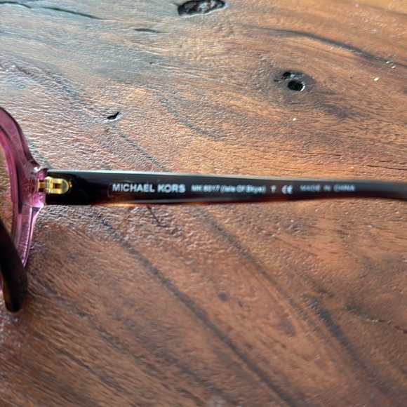 Michael Kors MK 6017 isle of skye pink frames. - Picture 4 of 6